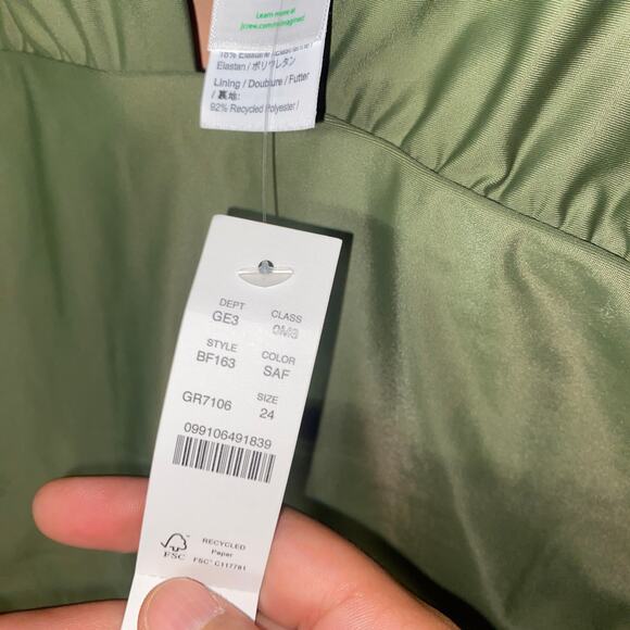 New NWT J. Crew Green Plunge V-Neck One-Piece Swim Bathing Suit Women's Size 24 - Picture 5 of 8